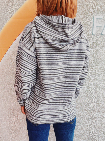 Zoe® | Gestreifter Langarm-Kapuzenpullover