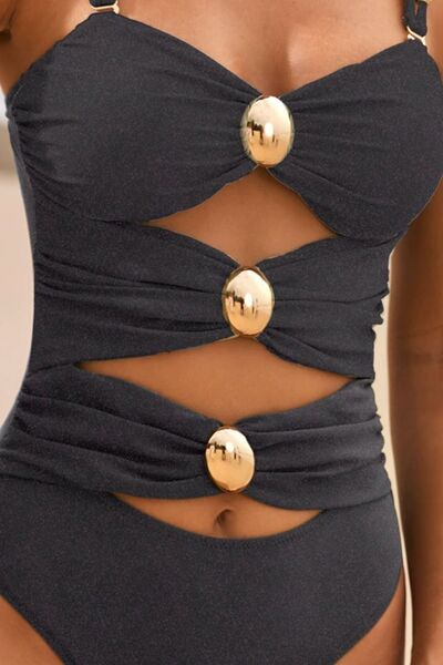 Abigail® | Einteiliger Badeanzug mit Rüschen und Herzausschnitt und Ausschnitten